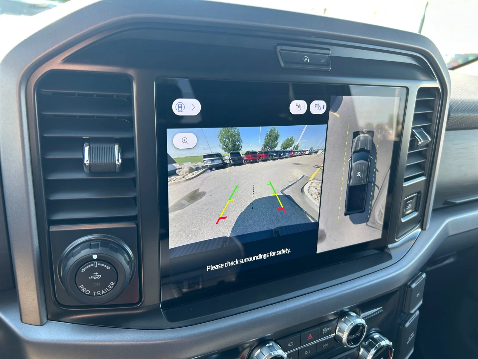New 2026 Carbonized Grey Metallic Ford XLT image 25