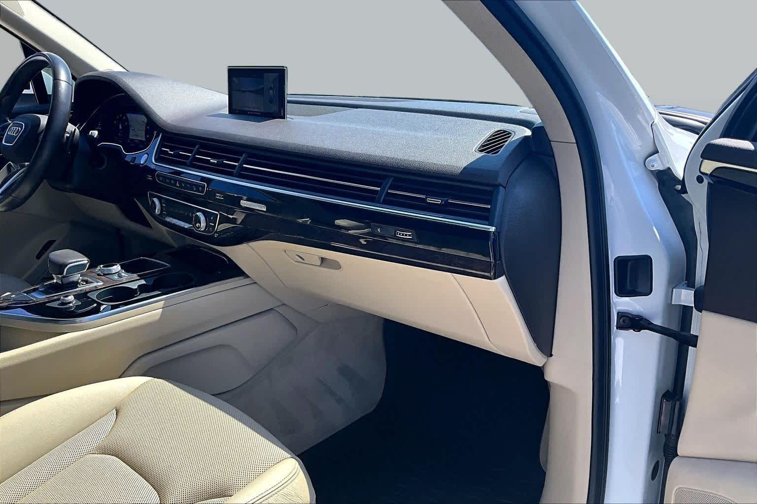 Used 2019 Carrara White Audi Prestige image 18