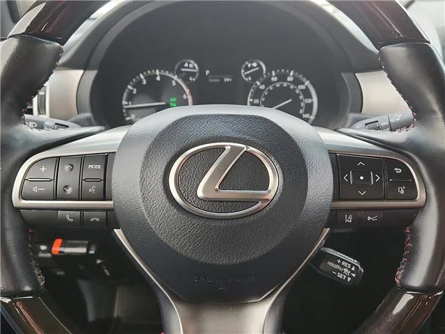 Used 2022 White Lexus 4x4 image 19