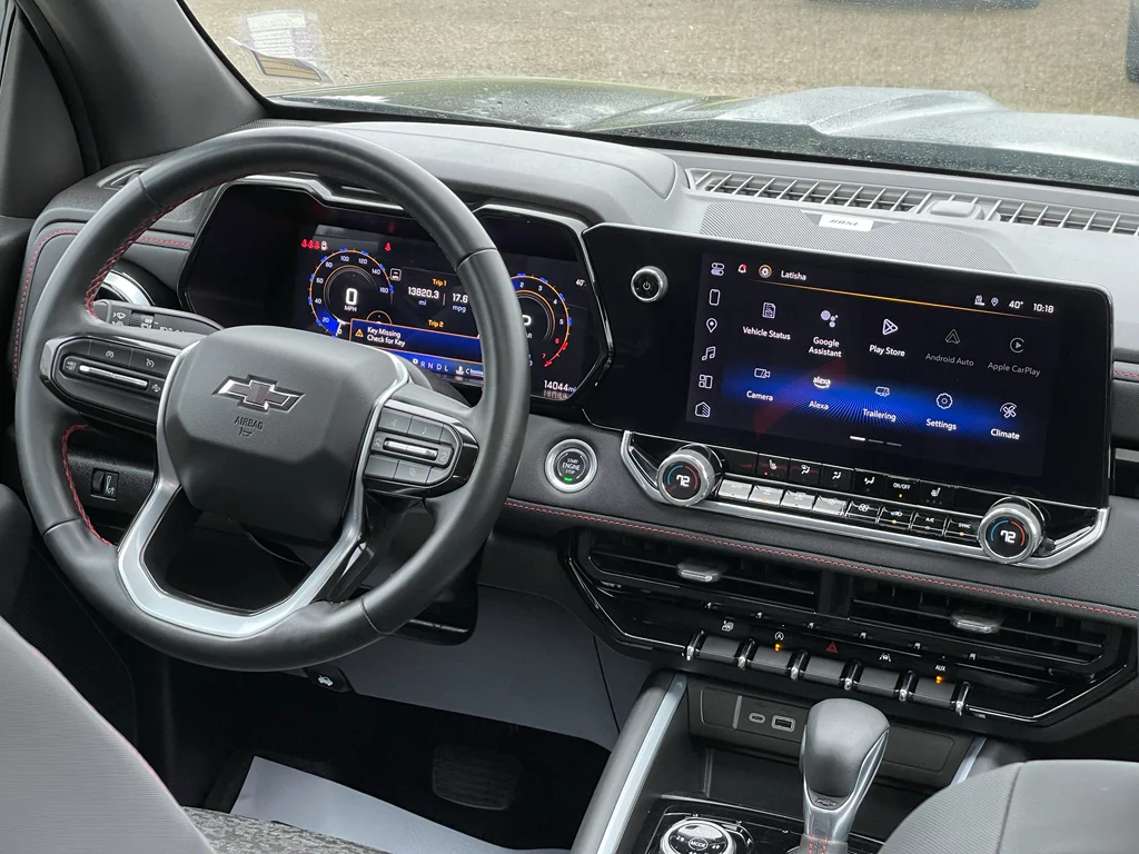 Used 2024 Black Chevrolet Z71 image 38