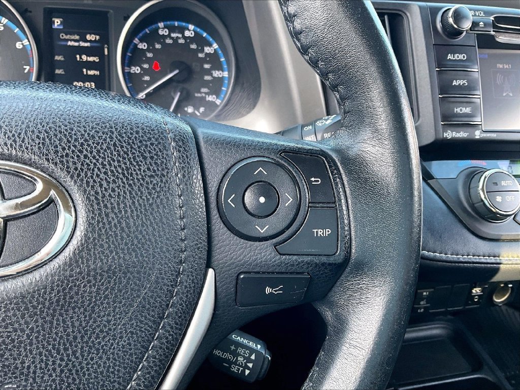 Used 2018 Black Toyota XLE image 23