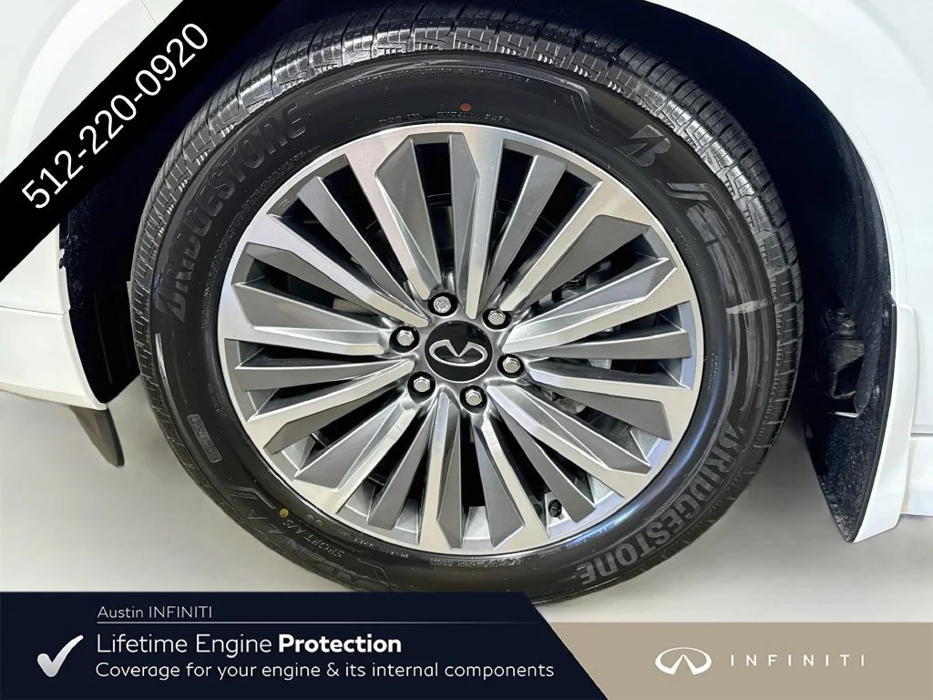 New 2027 White INFINITI LUXE image 43