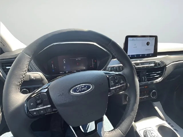 Used 2023 Black Ford Active image 9