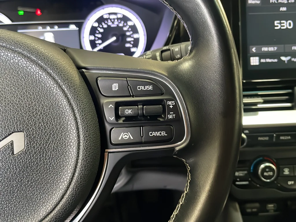 Used 2022 Blue Kia LXS image 16