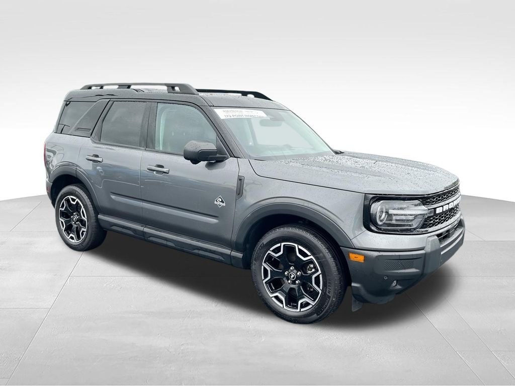 Used 2025 Gray Ford Outer Banks image 2