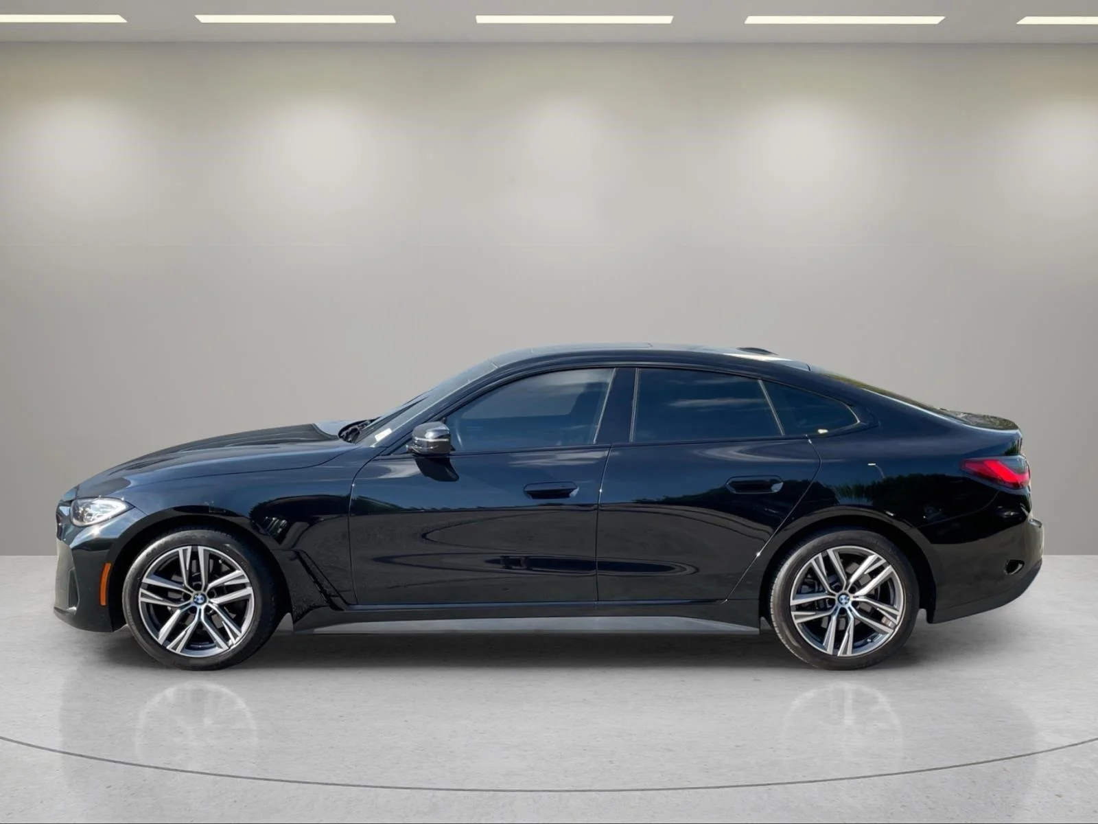 Used 2023 Jet Black BMW 430i image 3