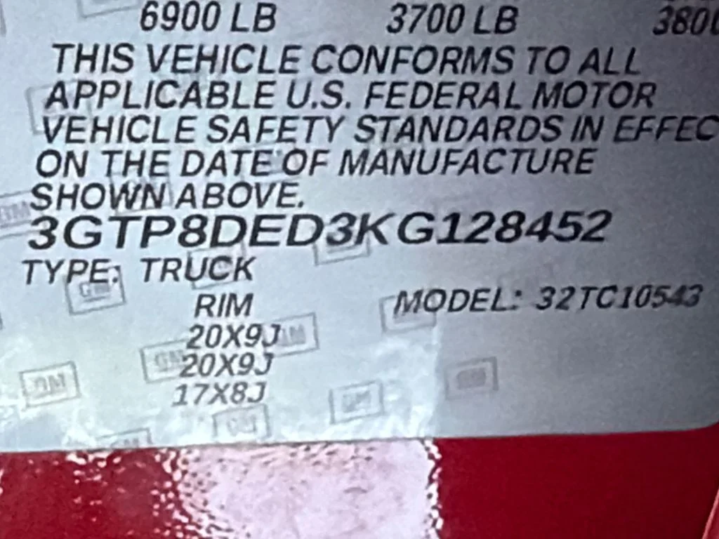 Used 2019 Red GMC SLT image 31