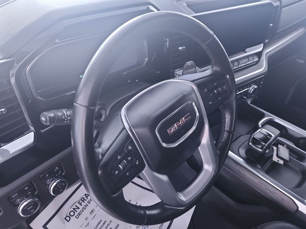 Used 2022 White GMC SLT image 14