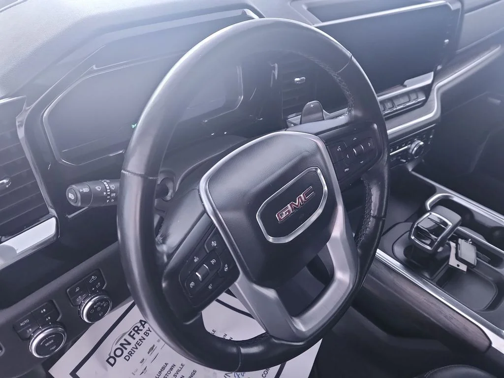 Used 2022 White GMC SLT image 14