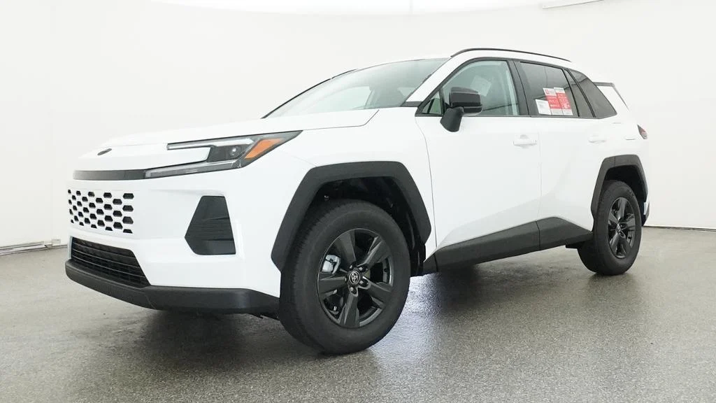 New 2026 Ice Cap Toyota LE image 6