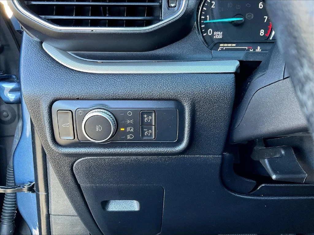 Used 2020 Blue Ford XLT image 22