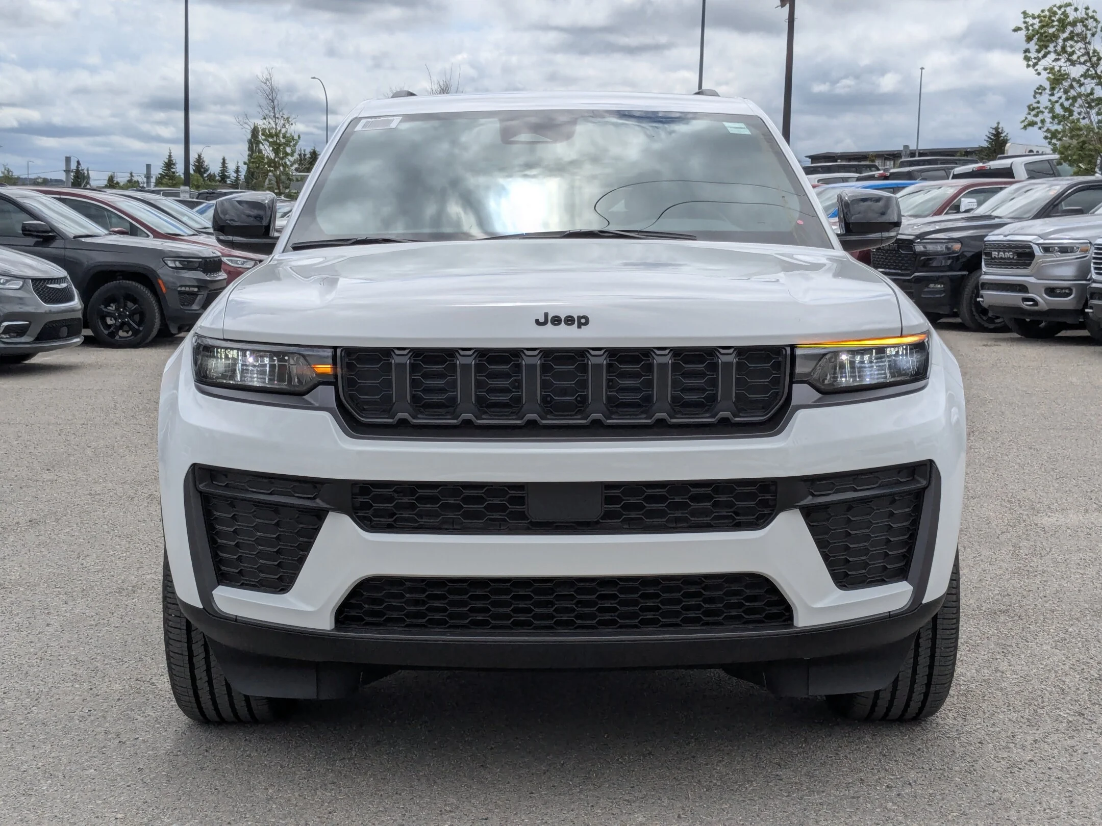 New 2026 White Jeep Altitude - - 4x4 - 20 Gloss Black Wheels - Remote Start - Capri Leatherette & More! image 3