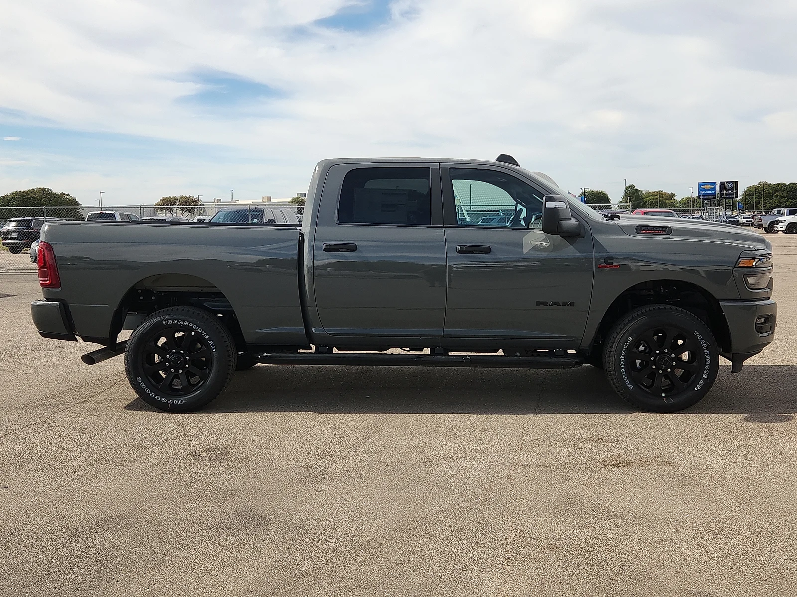 New 2027 Ceramic Gray Clear-Coat  Paint Ram LONE STAR CREW CAB 4X4 6