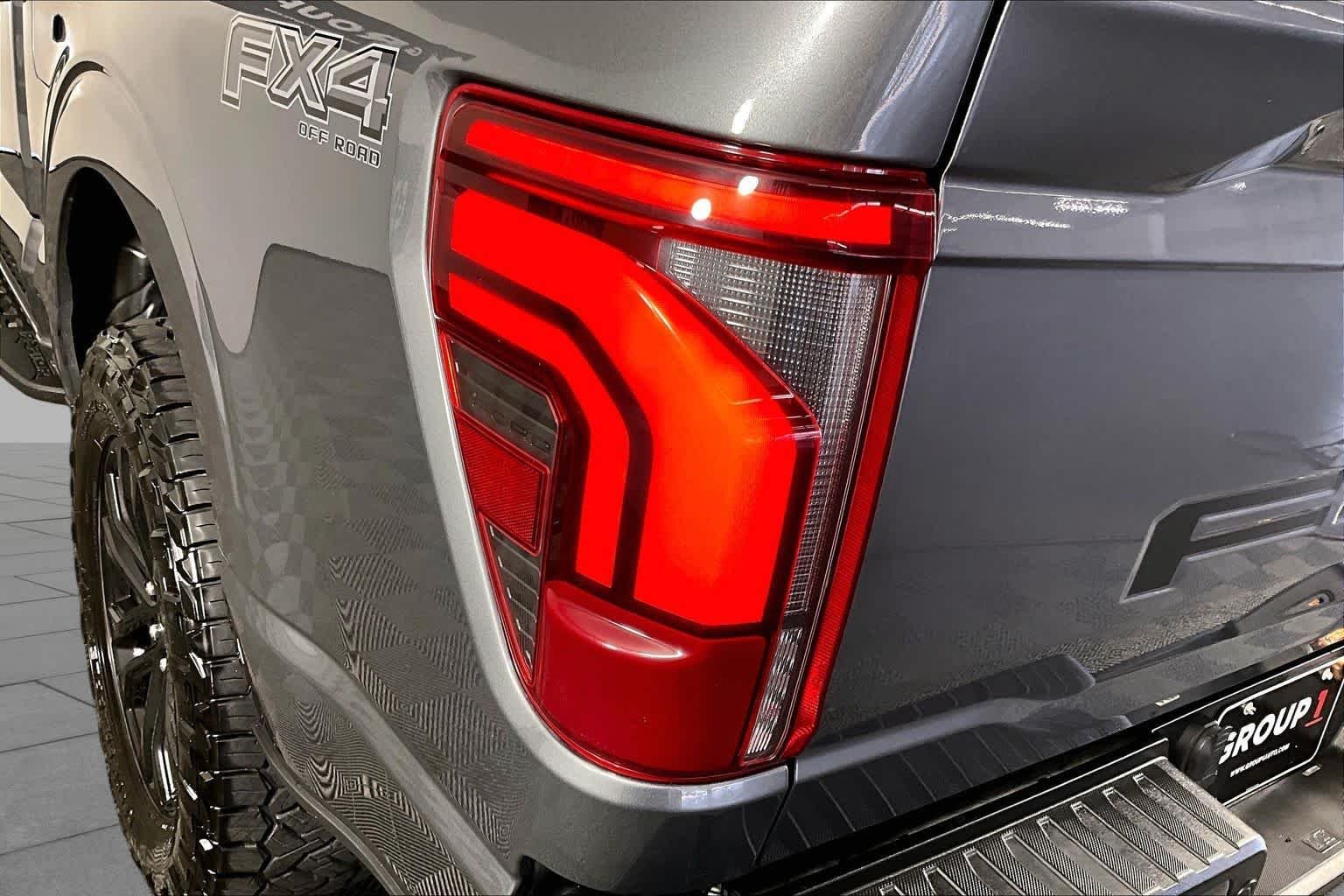 Used 2024 Carbonized Gray Metallic Ford LARIAT image 27
