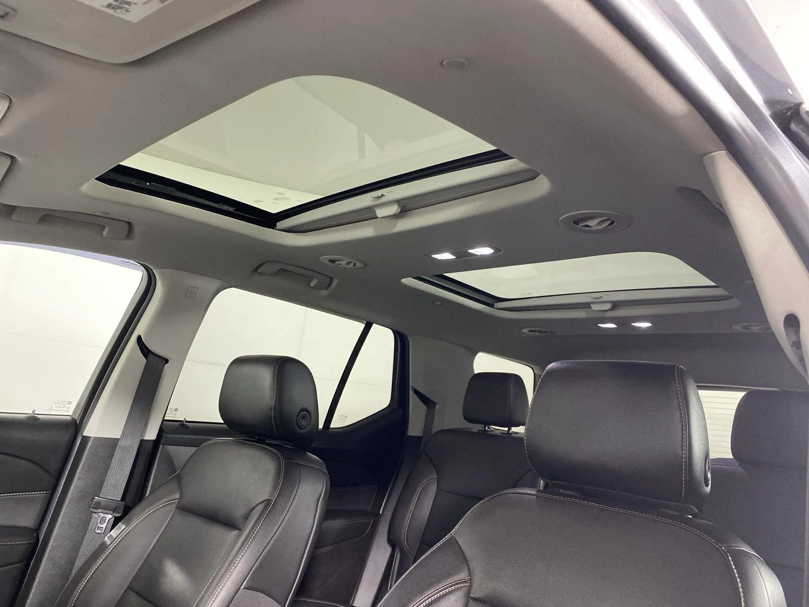Used 2019 Satin Steel Metallic Chevrolet Premier image 19