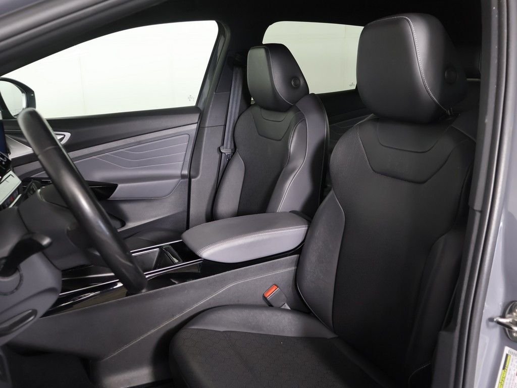 Used 2023 Gray Volkswagen Pro S image 28