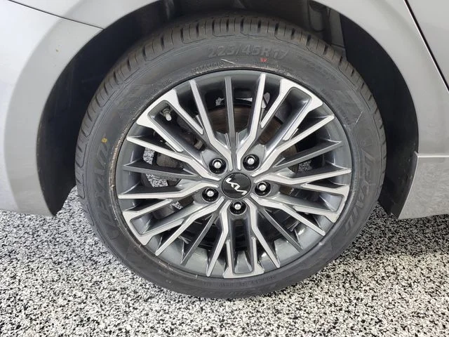Certified Used 2024 Gray Kia GT-Line image 5