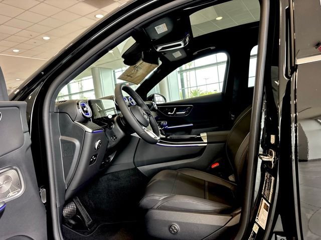 New 2026 Black Mercedes-Benz GLC 300 image 7