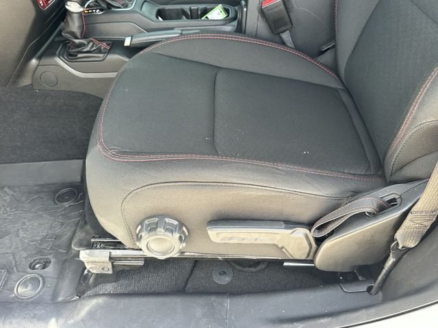 Used 2021 White Jeep Rubicon image 27