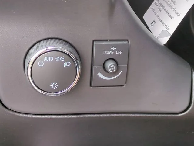 New 2025 Summit White GMC 1WT image 19