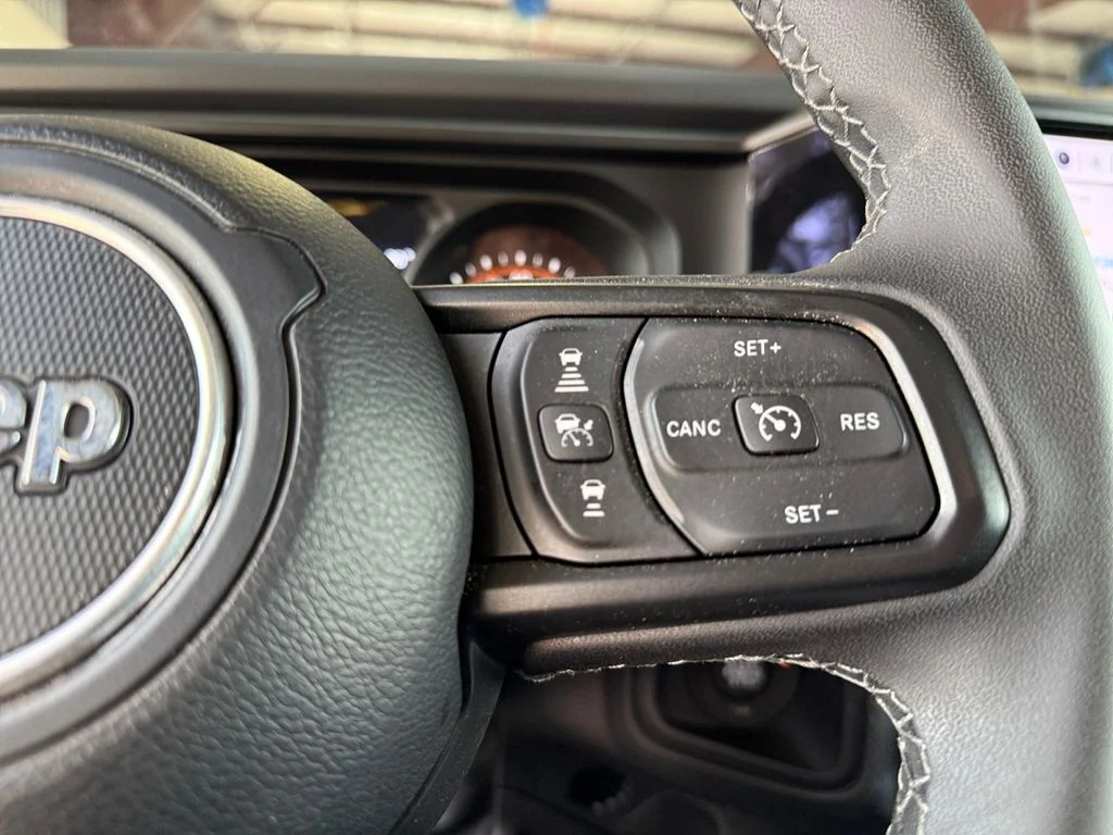 Used 2026 White Jeep Rubicon image 25