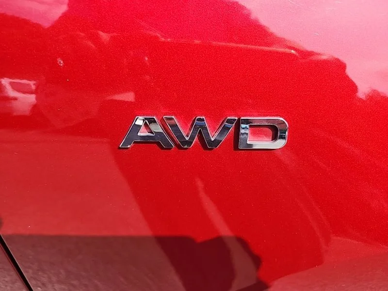 Used 2018 Red Kia LX image 9