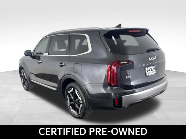 Used 2025 Gray Kia S image 11