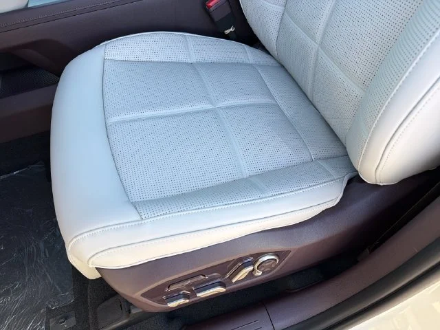 New 2027 Ivory Silver Kia SX-PRESTIGE image 18