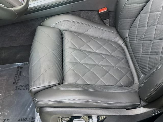 Used 2026 Gray Metallic BMW M60i image 20