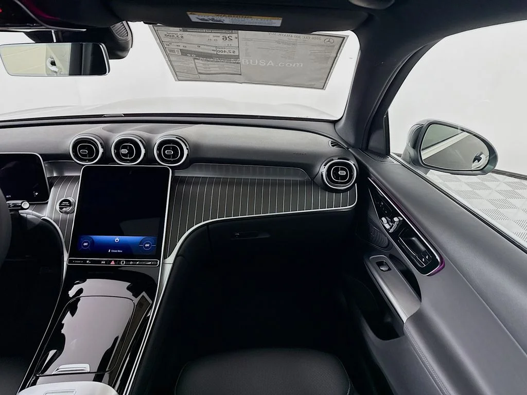 New 2026 Black Mercedes-Benz GLC 300 image 23