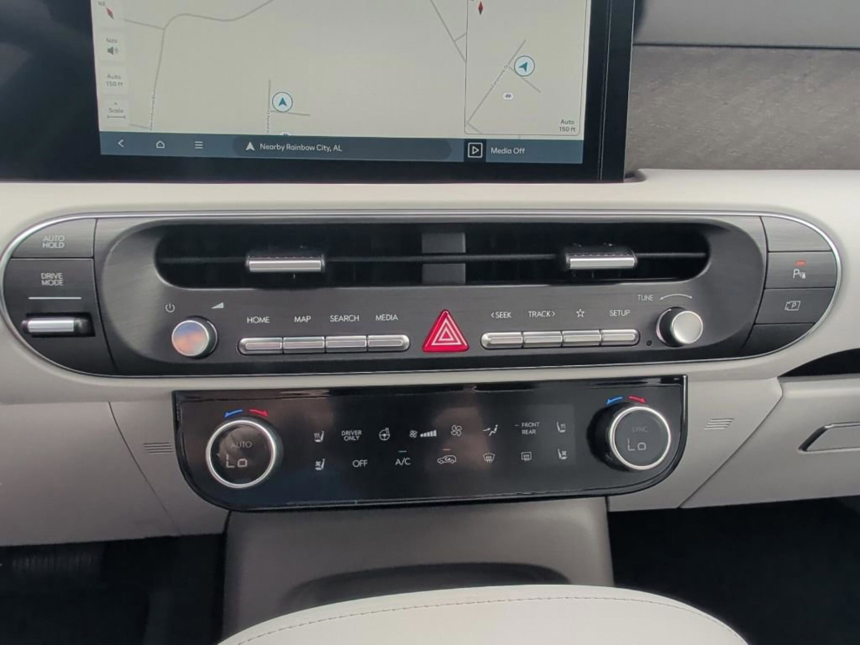 New 2026 Ecotronic Gray Pearl Hyundai Blue SEL Premium 8P image 24