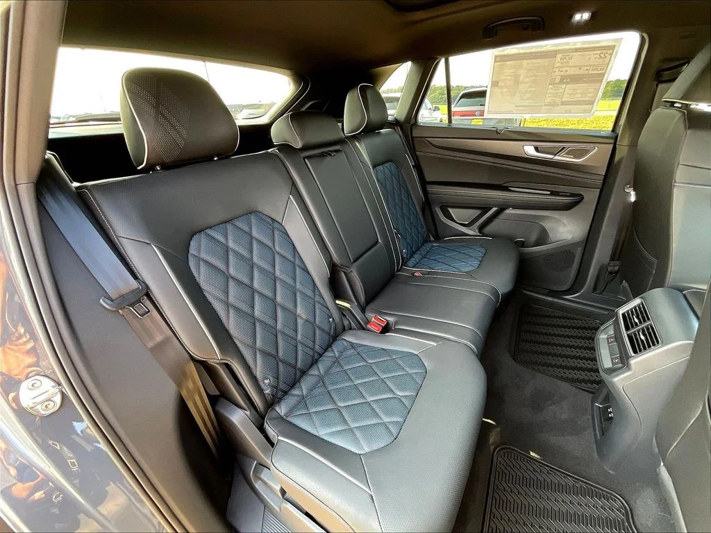 New 2026 Gray Volkswagen 2.0T SEL Premium R-Line image 14