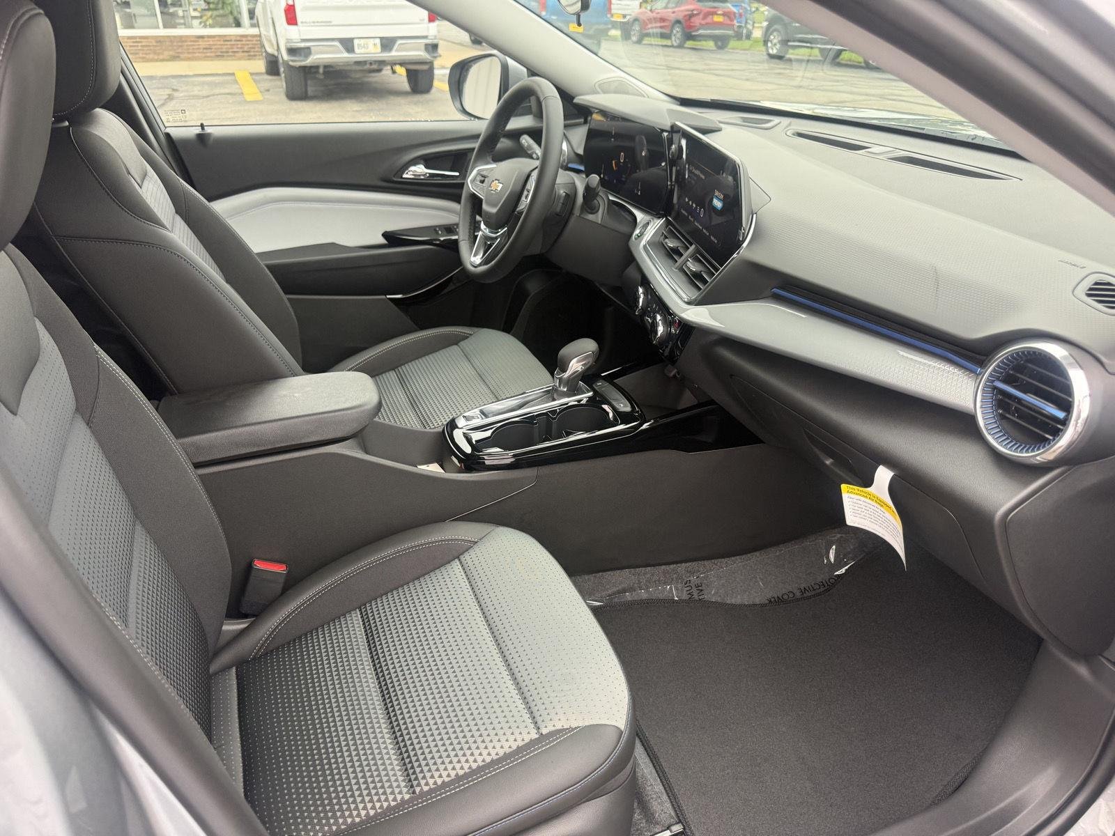 New 2026 Sterling Gray Metallic Chevrolet LT image 23