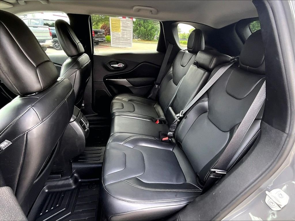 Used 2020 Gray Jeep Limited image 15