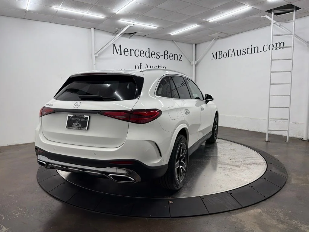 New 2026 White Mercedes-Benz GLC 300 image 7