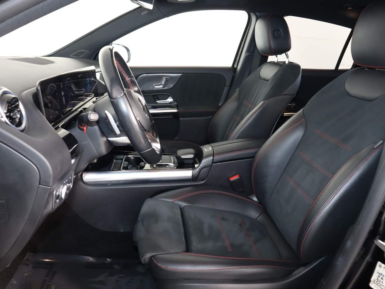 Used 2023 Night Black Mercedes-Benz GLA 250 image 14