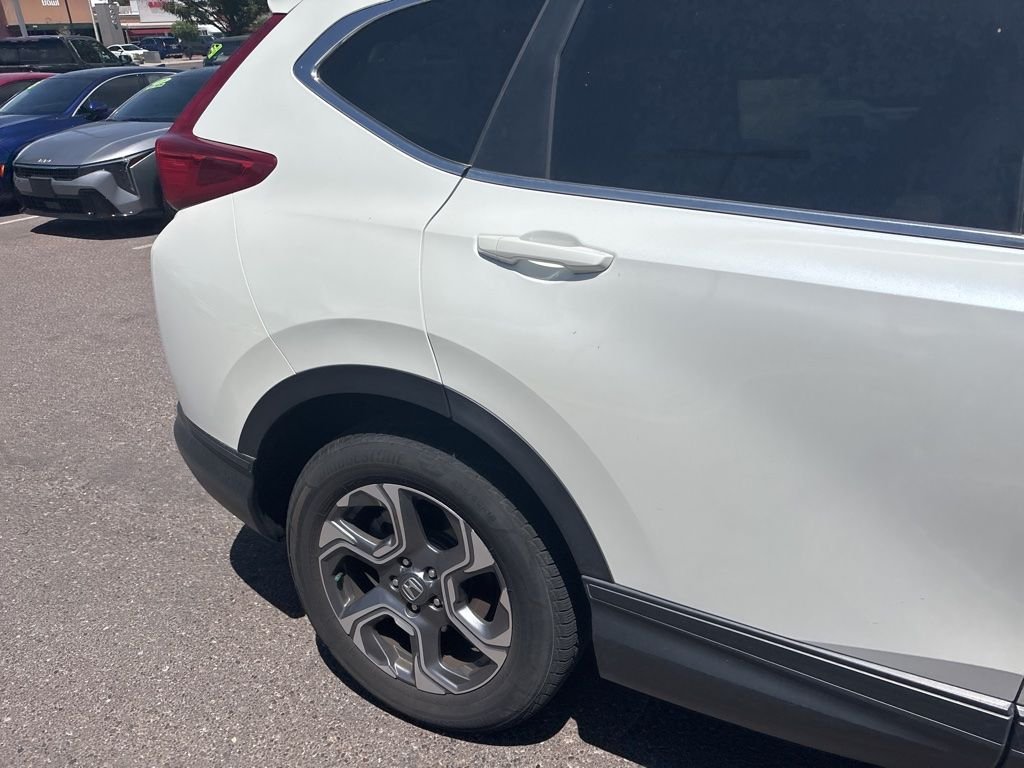 Used 2018 White Honda EX-L image 17