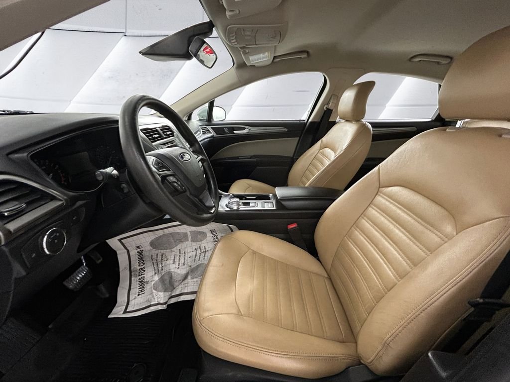 Used 2019 Silver Ford S image 7