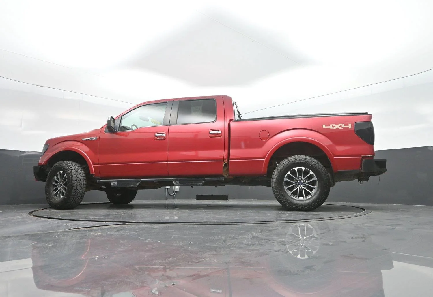 Used 2012 Red Candy Metallic Tinted Clearcoat Ford Lariat image 33