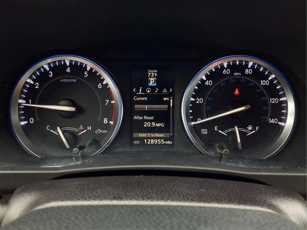 Used 2016 Silver Sky Metallic Toyota FWD 4dr V6 XLE (Natl) image 20