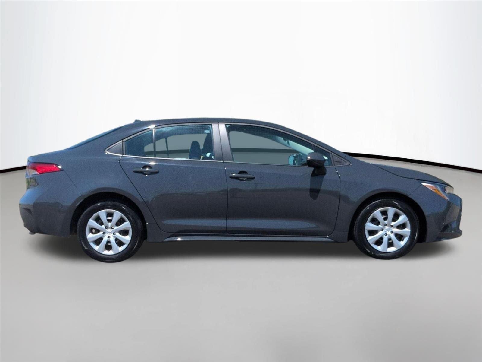 Used 2025 Underground Toyota LE image 6
