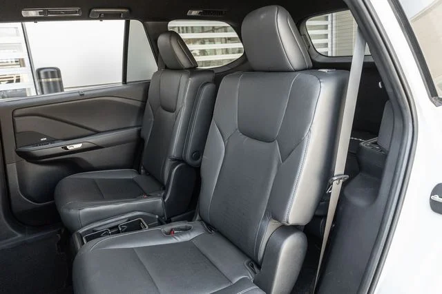 Used 2025 Wind Chill Pearl Lexus 500h F SPORT Premium image 14