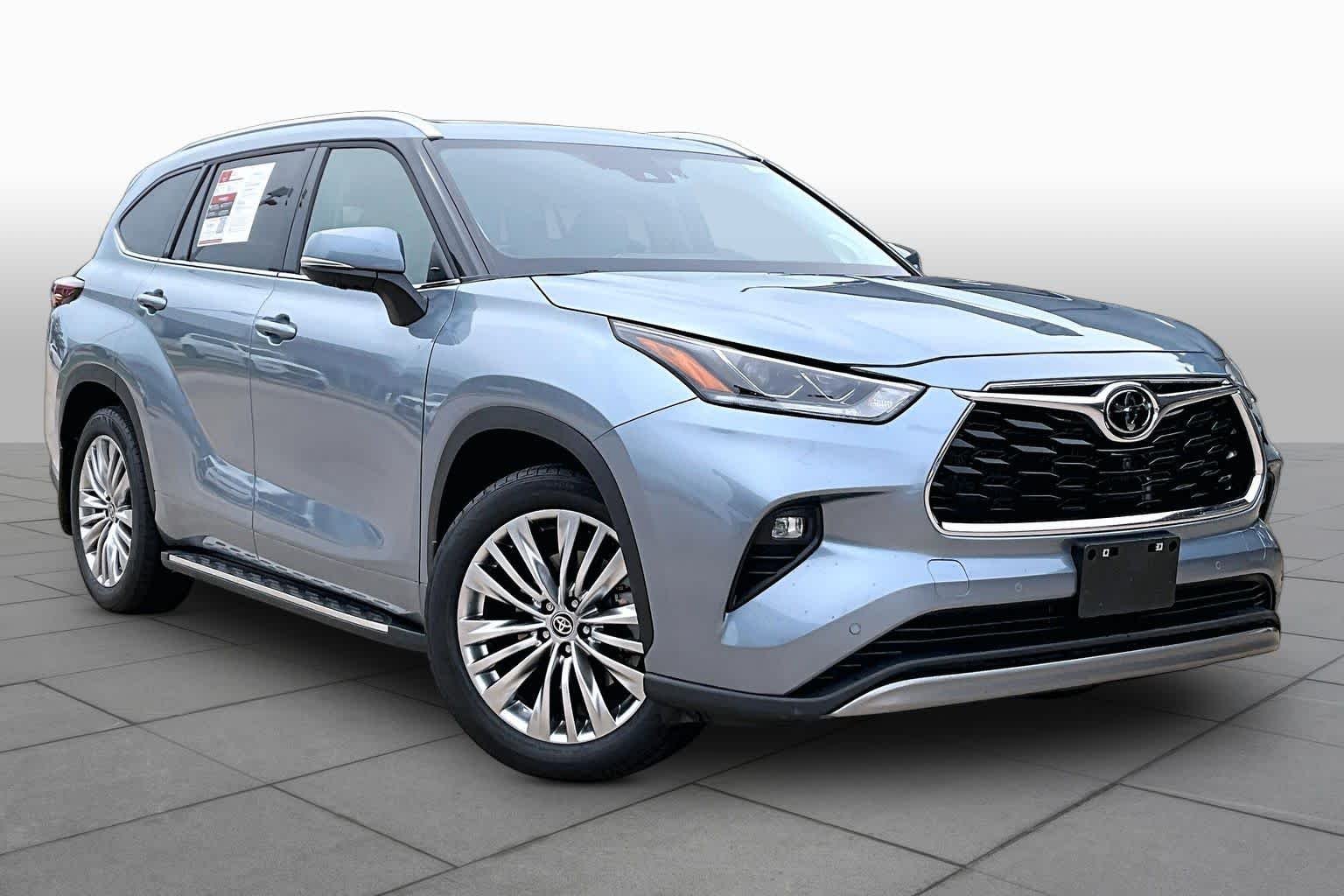 Used 2024 Moon Dust Toyota Platinum image 2