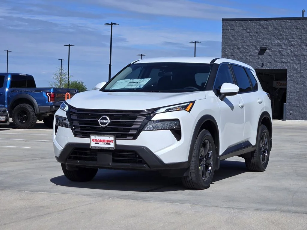 New 2026 Everest White Pearl TriCoat Nissan SV image 2