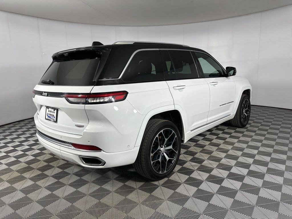Used 2023 Bright White Clearcoat Jeep Summit Reserve image 9