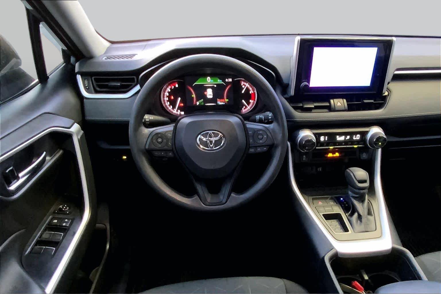 Used 2025 Silver Sky Metallic Toyota XLE image 6