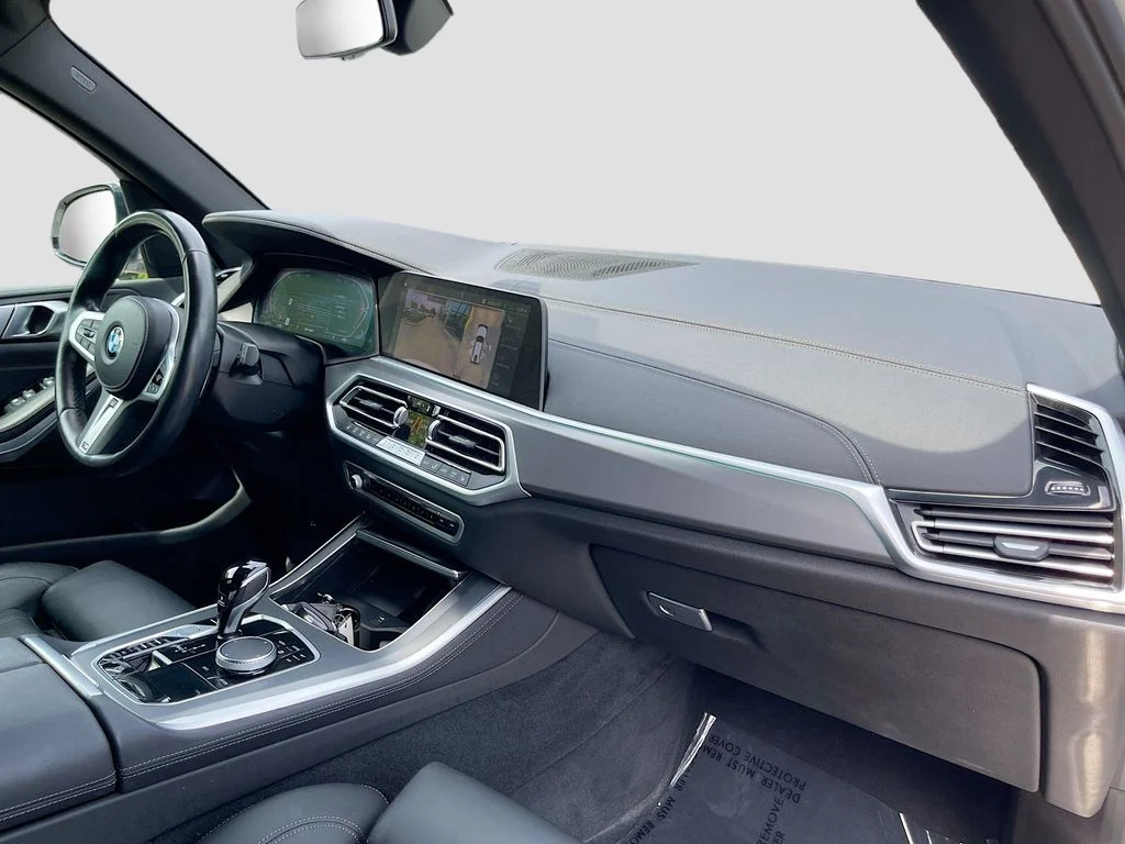 Used 2022 White BMW xDrive40i image 31