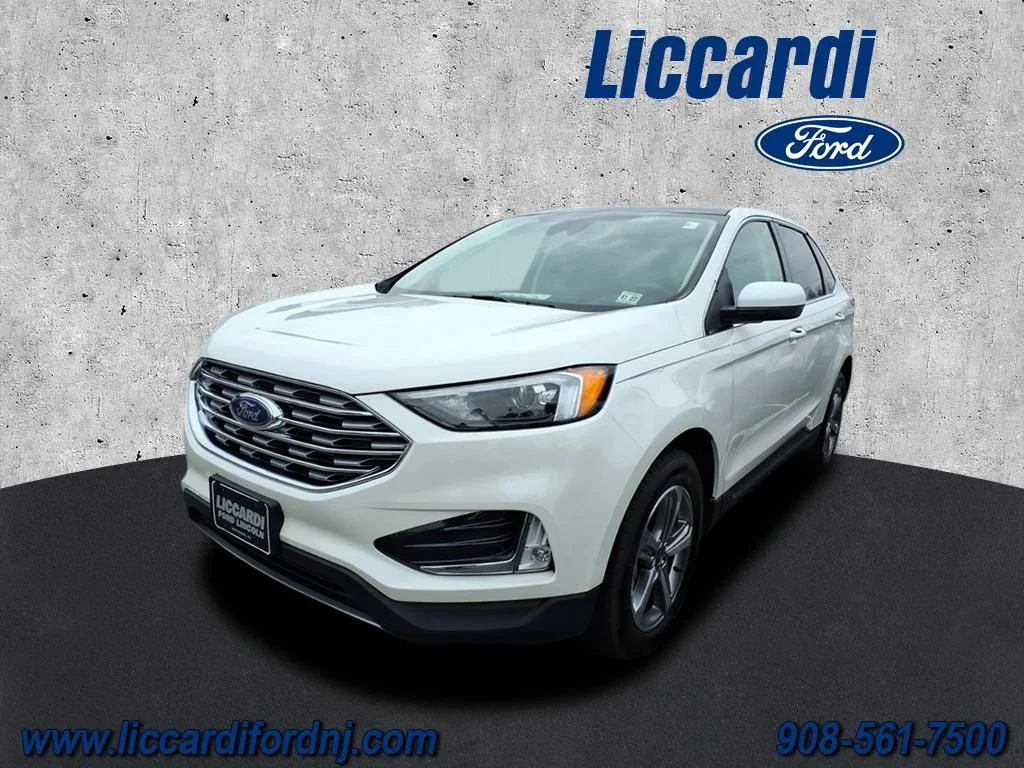 Certified Used 2022 White Ford SEL image 3