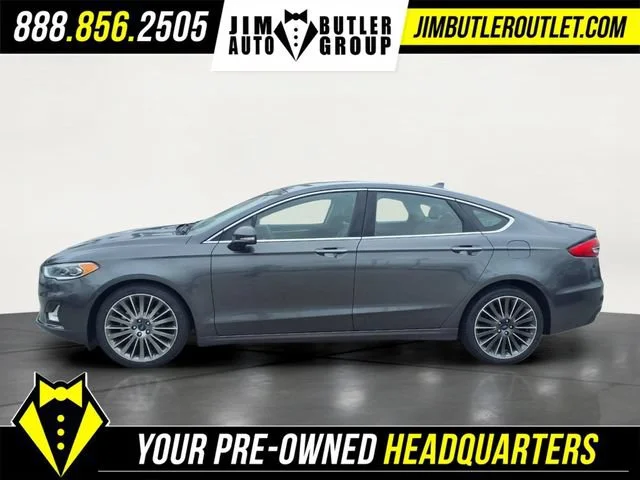 Used 2020  Ford Titanium image 19