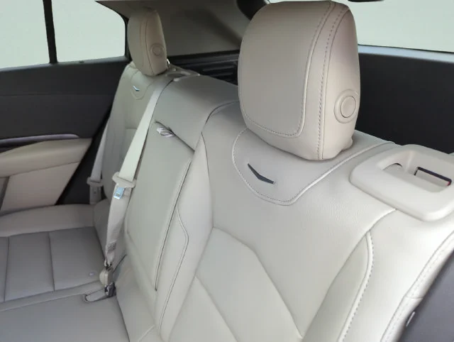 Used 2019 Blue Cadillac Luxury image 29